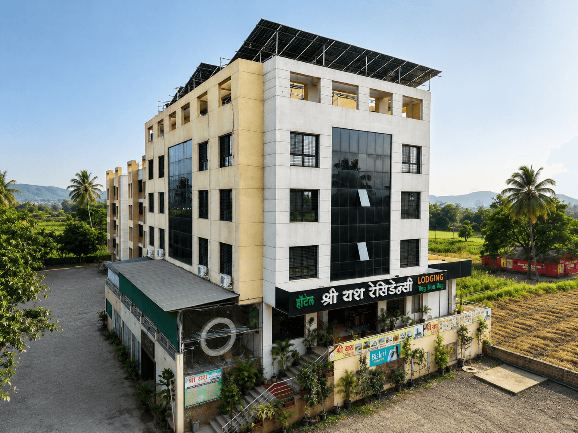 Hotel Shree Yash Residency Exterior